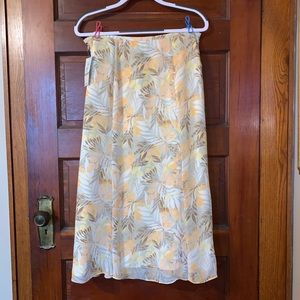 Jones Wear Size 12 Skirt
